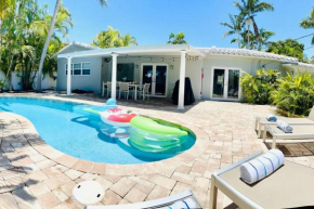 FREE BREAKFAST- Heated Pool- Home-5 min to Beach